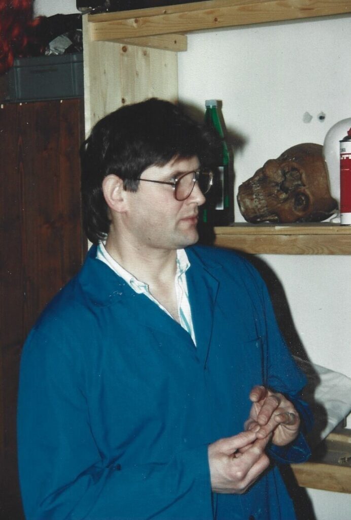 Straße der Masken (April 1993)