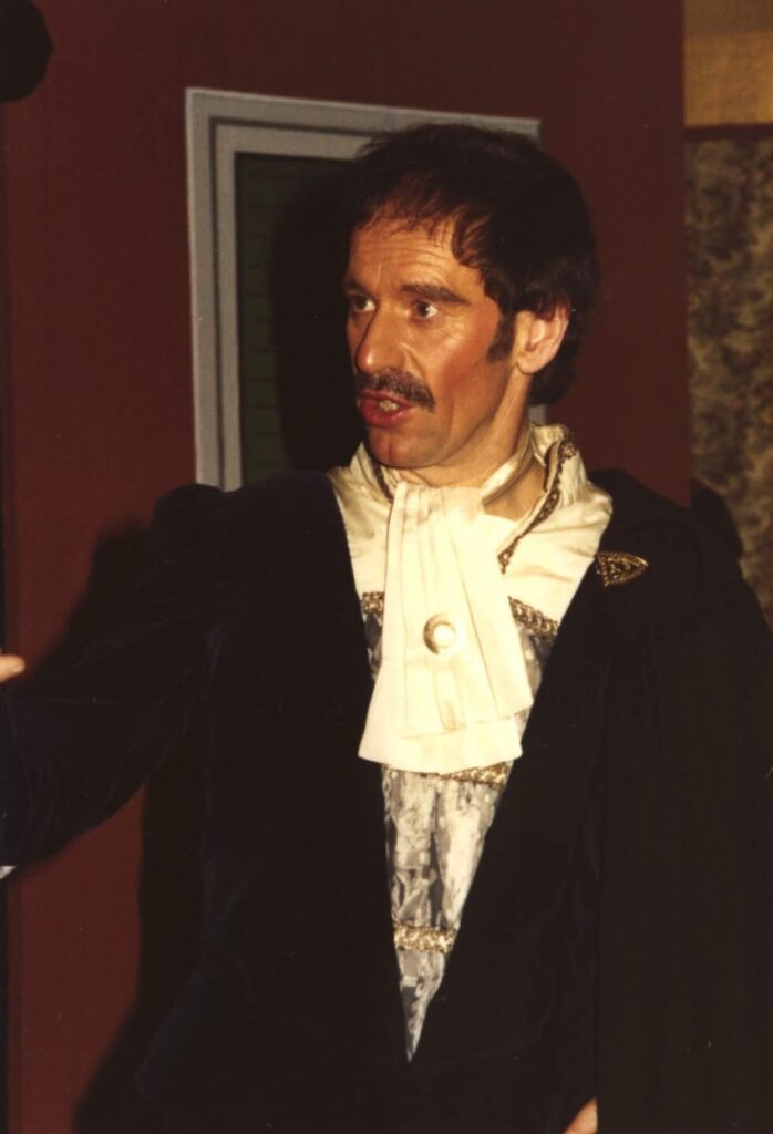 Diener zweier Herrn (November 1981)