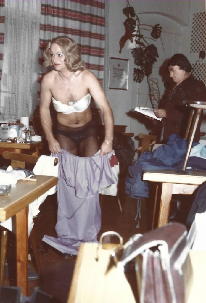 Hier sind Sie richtig (Dezember 1984)