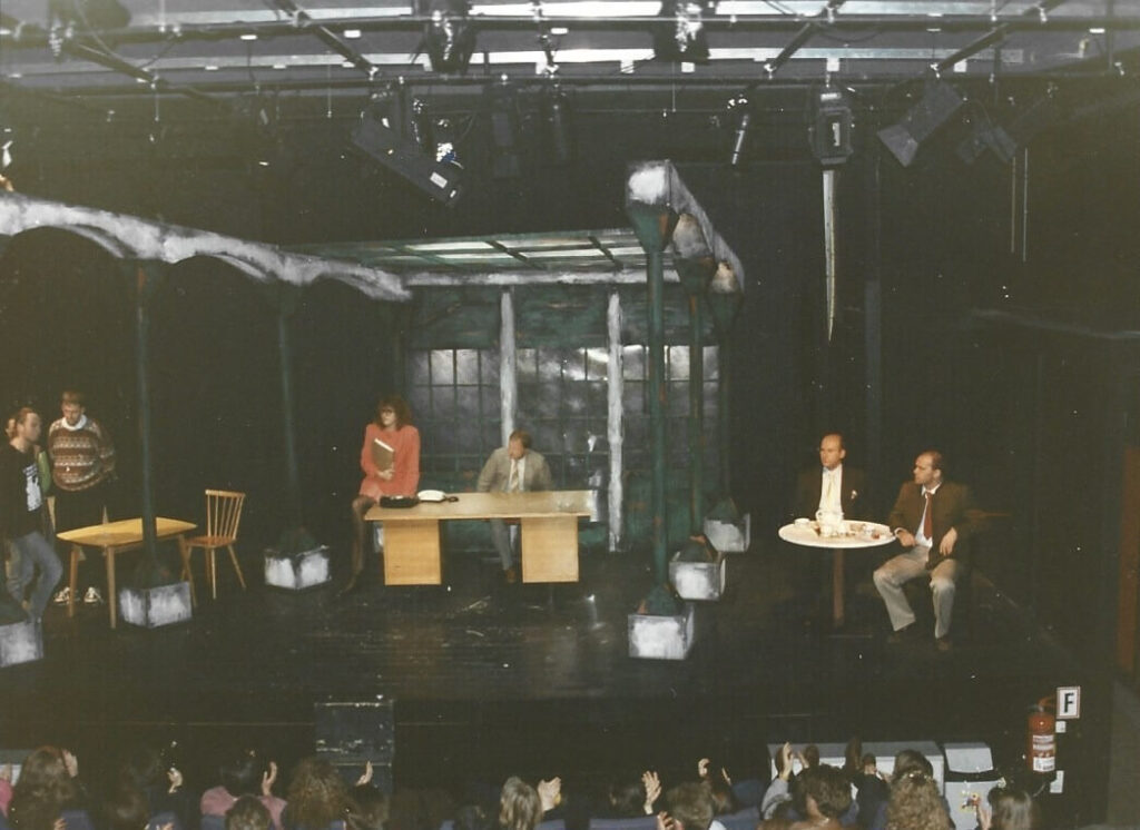 Rauhe Zeiten (November 1993)