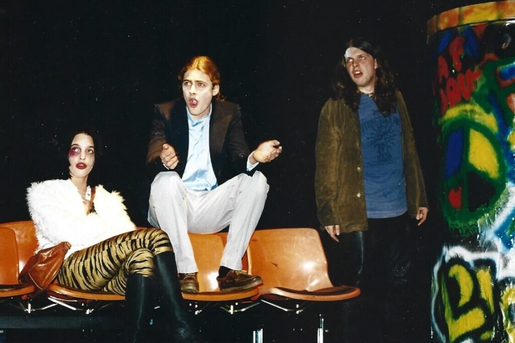 Underground (Februar 2000)