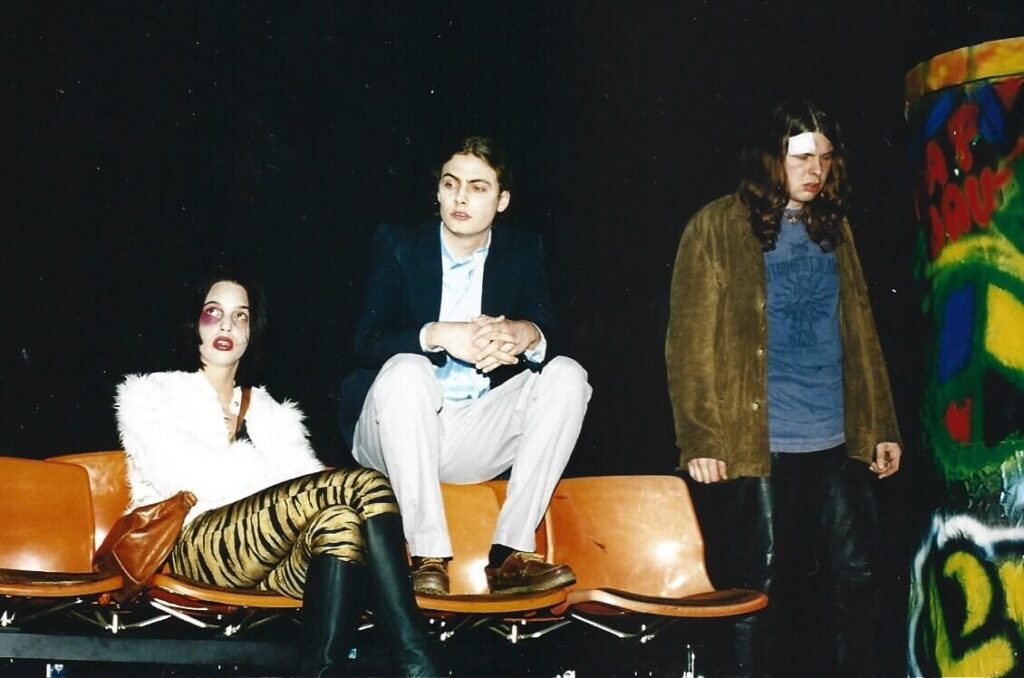 Underground (Februar 2000)