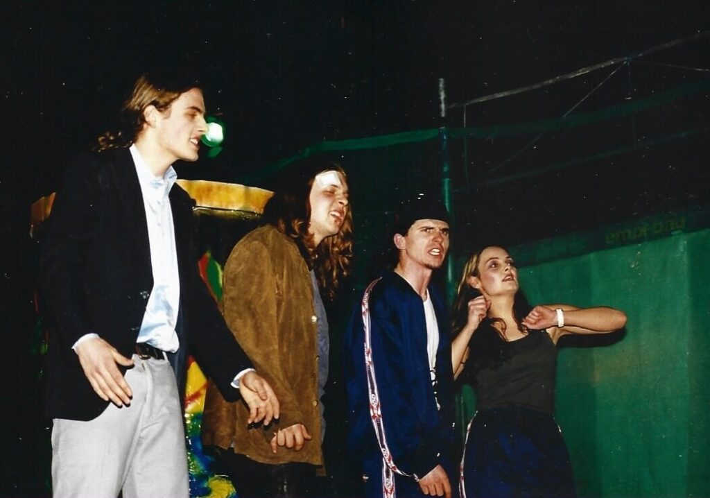 Underground (Februar 2000)
