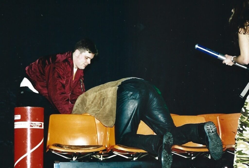 Underground (Februar 2000)