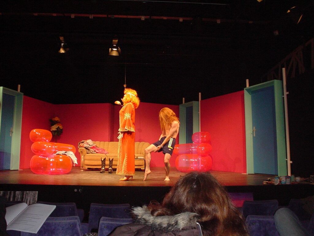 Hier sind Sie richtig (Dezember 2004) Hier sind Sie richtig (Dezember 2004)