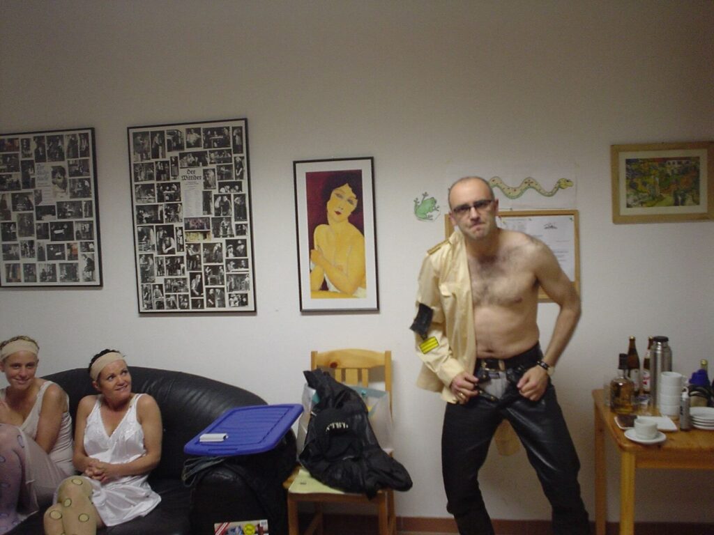 Männervernichtungsgeschichten (März 2004) Männervernichtungsgeschichten (März 2004)