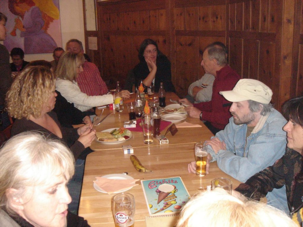 Besuchszeit (Dezember 2007) Besuchszeit (Dezember 2007)