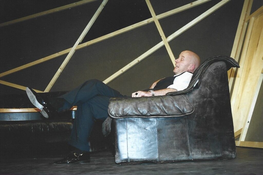 Faust, 5741 (November 2001)