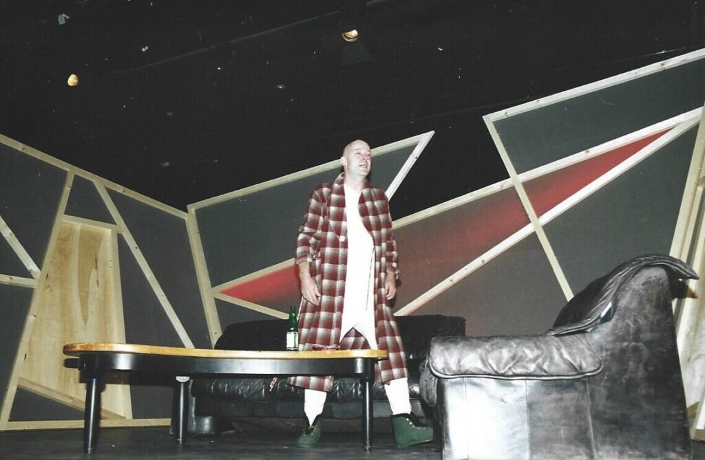 Faust, 5741 (November 2001)