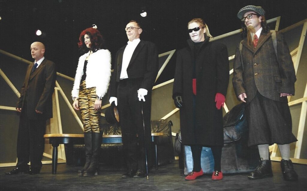 Faust, 5741 (November 2001)