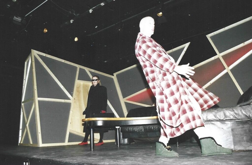 Faust, 5741 (November 2001)