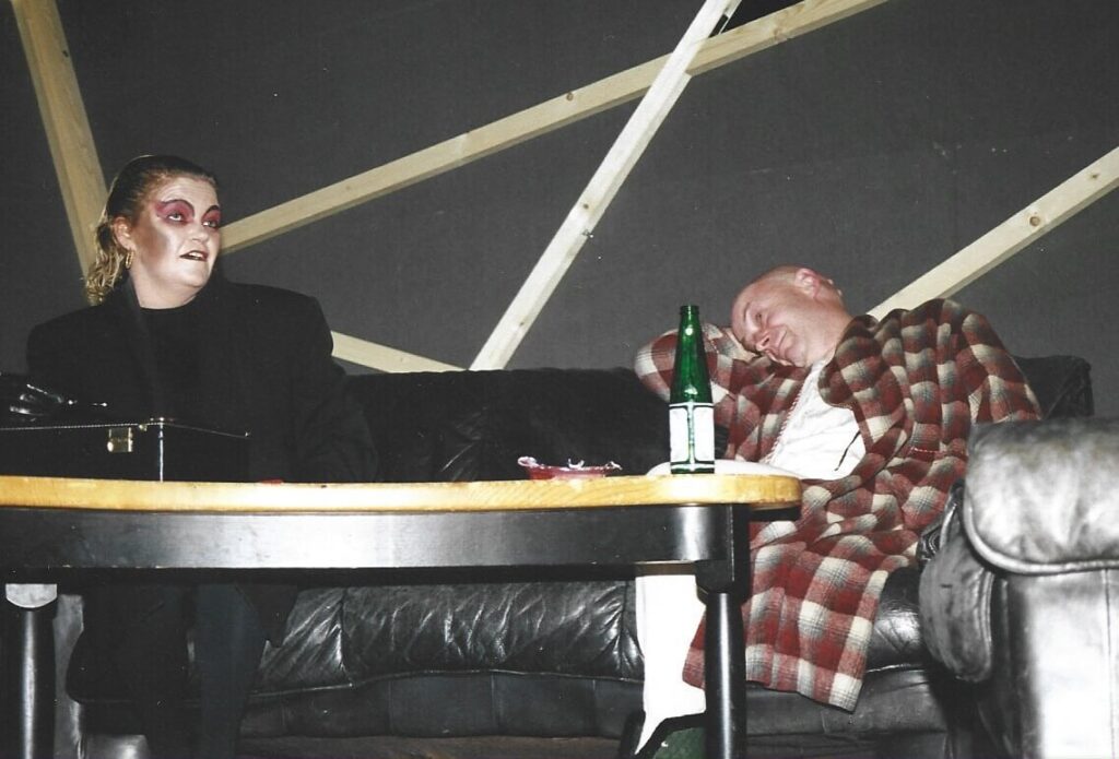Faust, 5741 (November 2001)