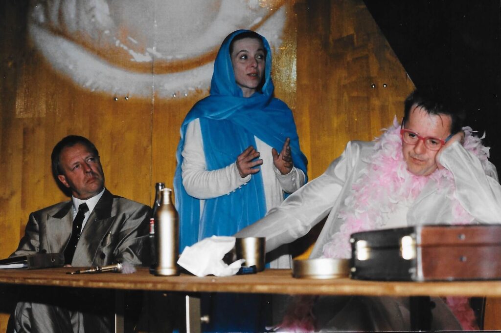 Krach im Hause Gott (Februar 1997)