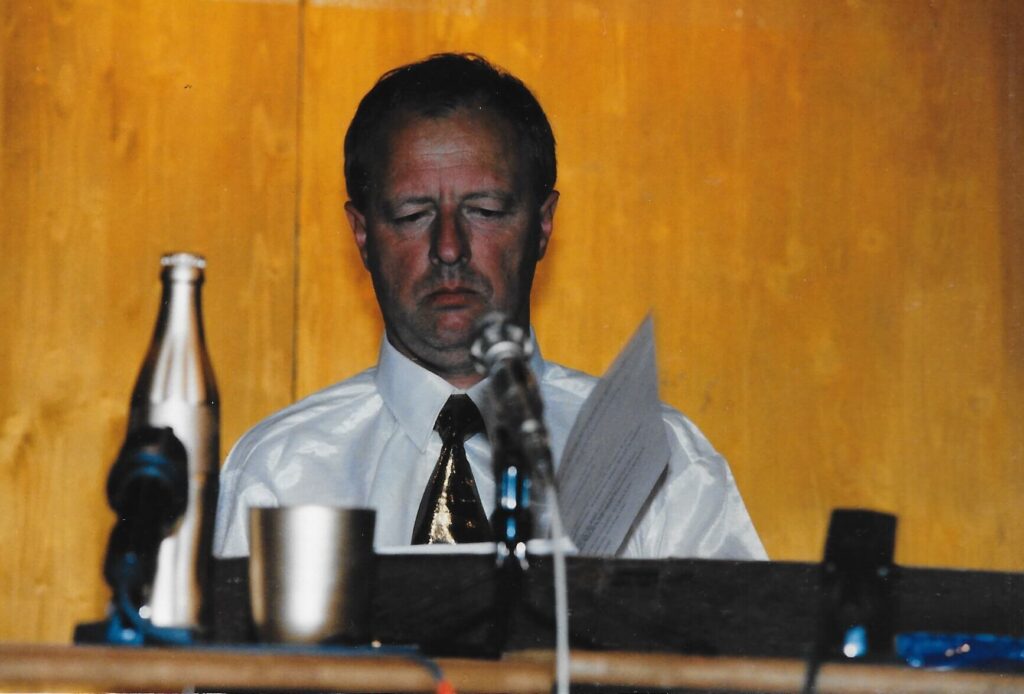 Krach im Hause Gott (Februar 1997)