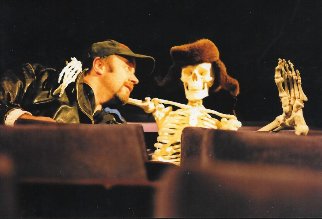Das Skelett oder Habemus Adam (Februar 1998)