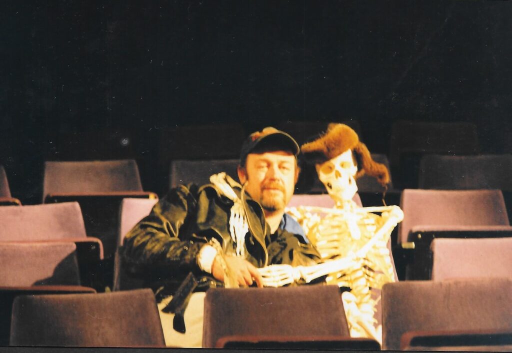 Das Skelett oder Habemus Adam (Februar 1998)