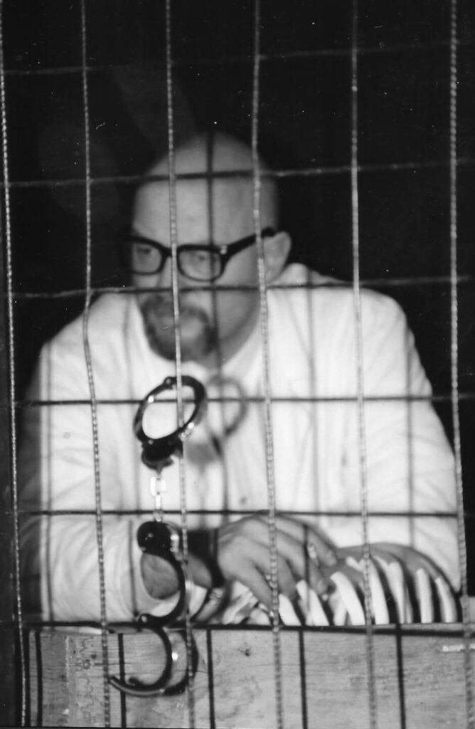 Das Skelett oder Habemus Adam (Februar 1998)