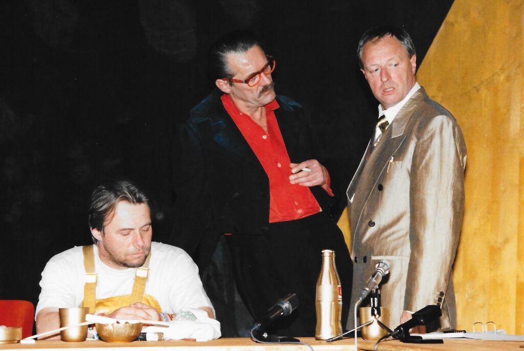 Krach im Hause Gott (Februar 1997)