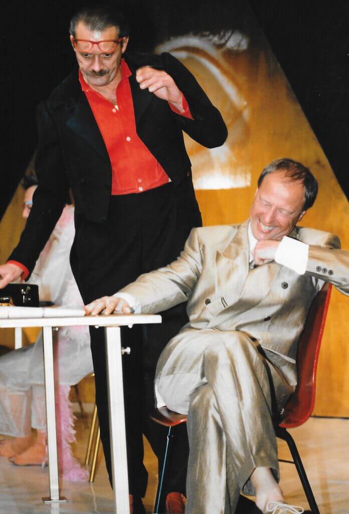 Krach im Hause Gott (Februar 1997)
