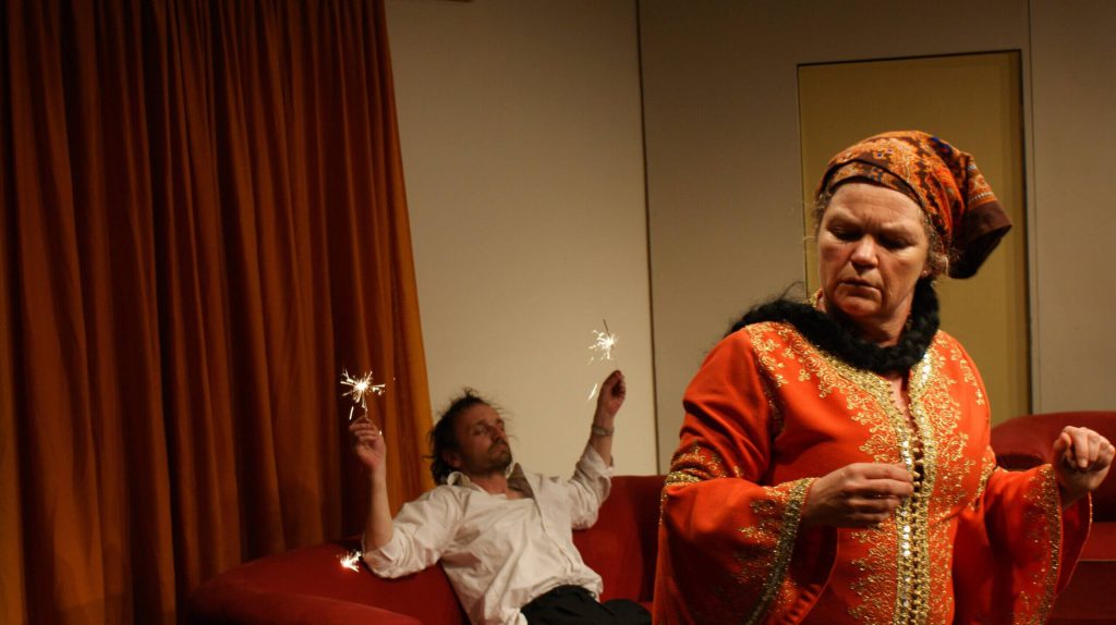 Kleinstadthelden oder Nietzsche, Gott und Idioten (März 2012) Kleinstadthelden oder Nietzsche, Gott und Idioten (März 2012)