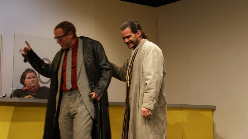 Kleinstadthelden oder Nietzsche, Gott und Idioten (März 2012) Kleinstadthelden oder Nietzsche, Gott und Idioten (März 2012)